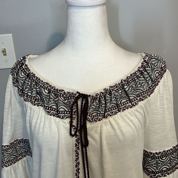 🆕 White House Black Market boho tassel top size S BIN E - Picture 2 of 9